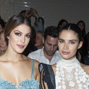 Iris Mittenaere et Sara Sampaio - People au défilé de mode Haute-Couture automne-hiver 2019/2020 "Jean Paul Gaultier" à Paris. Le 3 juillet 2019 © Olivier Borde / Bestimage