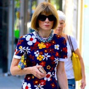 Anna Wintour se promène à New York, le 27 juin 2019.