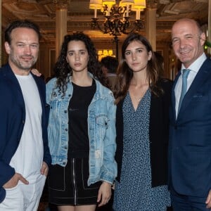 Exclusif - Vincent Perez et sa fille Iman, Christophe Laure et sa fille Carla - 14ème édition du déjeuner "Pères et Filles" au Café de la Paix à Paris. Le 20 juin 2019. © Julio Piatti / Bestimage