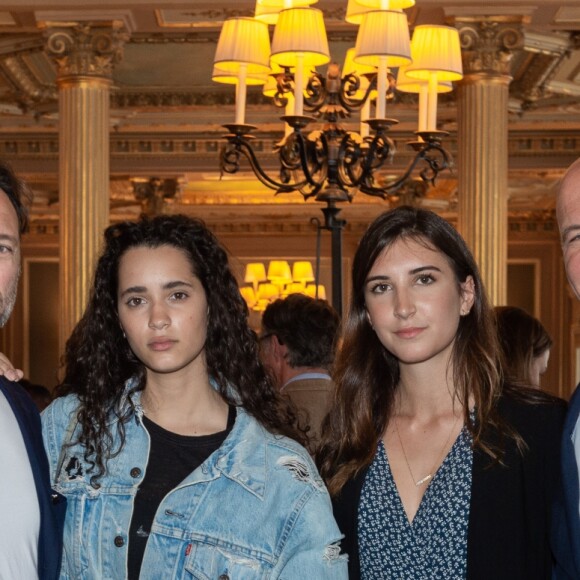 Exclusif - Vincent Perez et sa fille Iman, Christophe Laure et sa fille Carla - 14ème édition du déjeuner "Pères et Filles" au Café de la Paix à Paris. Le 20 juin 2019. © Julio Piatti / Bestimage