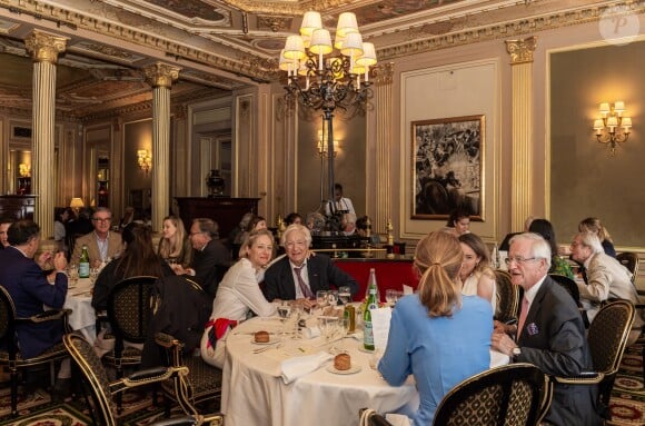 Exclusif - Illustration - 14ème édition du déjeuner "Pères et Filles" au Café de la Paix à Paris. Le 20 juin 2019. © Julio Piatti / Bestimage