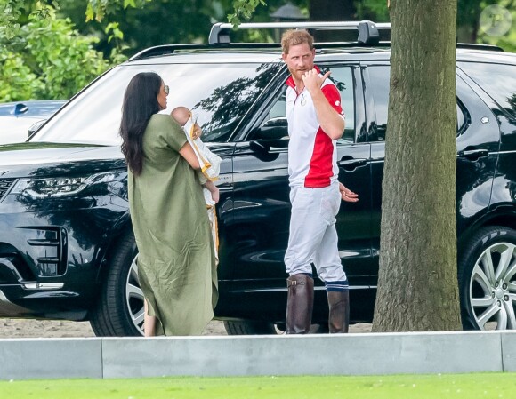Le prince Harry, duc de Sussex, Meghan Markle, duchesse de Sussex et leur fils Archie Harrison Mountbatten-Windsor lors d'un match de polo de bienfaisance King Power Royal Charity Polo Day à Wokinghan, comté de Berkshire, Royaume Uni, le 10 juillet 2019.