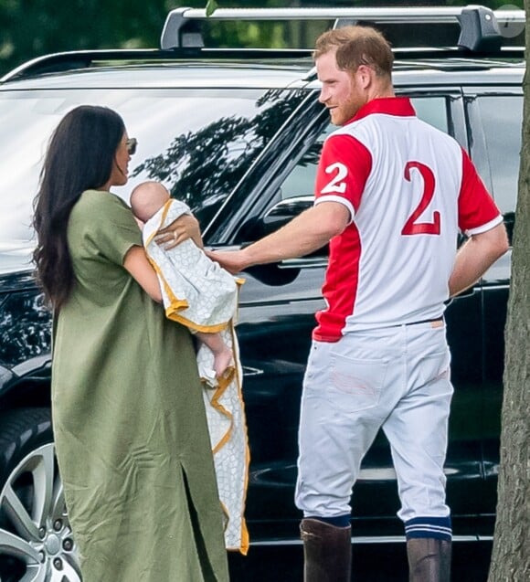 Le prince Harry, duc de Sussex, Meghan Markle, duchesse de Sussex et leur fils Archie Harrison Mountbatten-Windsor lors d'un match de polo de bienfaisance King Power Royal Charity Polo Day à Wokinghan, comté de Berkshire, Royaume Uni, le 10 juillet 2019.