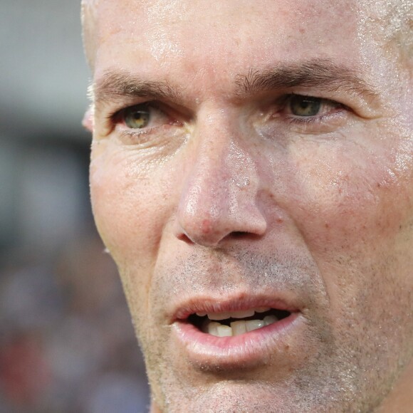 Zinédine Zidane (entraîneur du Real Madrid) lors du "Match des légendes" (match caritatif mi-foot, mi-rugby) au profit de l'association de P.Olmeta, "Un sourire, un espoir pour la vie", qui vient en aide aux enfants malades, au stade Chaban Delmas, Bordeaux, France, le 27 Mai 2019. © Patrick Bernard/Bestimage