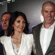 Le nouvel entraîneur du Real Madrid Zinedine Zidane et sa femme Véronique après la conférence de presse au stade Santiago Bernabeu à Madrid, Espagne, le 11 mars 2019.