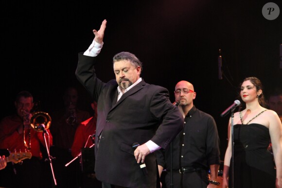 Eric Morena - Concert d'Eric Morena au Théâtre Déjazet pour son album "Sous le ciel étoilé" à Paris, le 18 avril 2014.