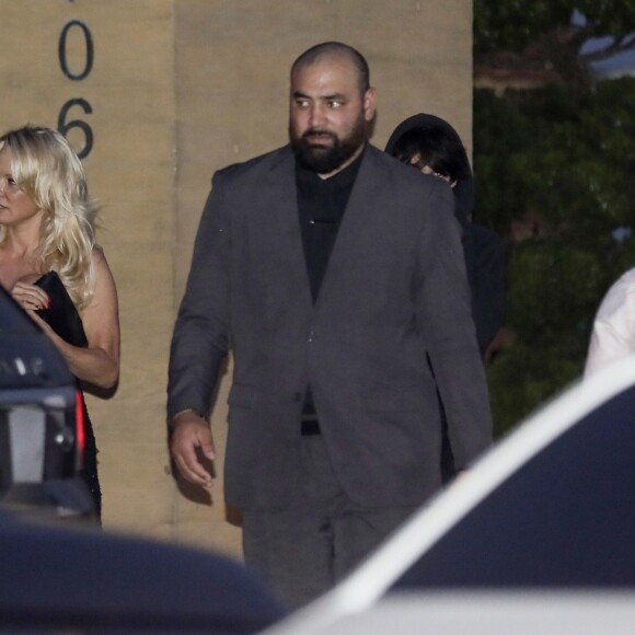 Exclusif - Pamela Anderson et son fils Dylan à la sortie du restaurant Nobu de Malibu le 27 juin 2019.