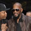 Archives - Le rappeur R. Kelly (Robert Sylvester Kelly), accusé d'agressions sexuelles est lâché par Sony Music.