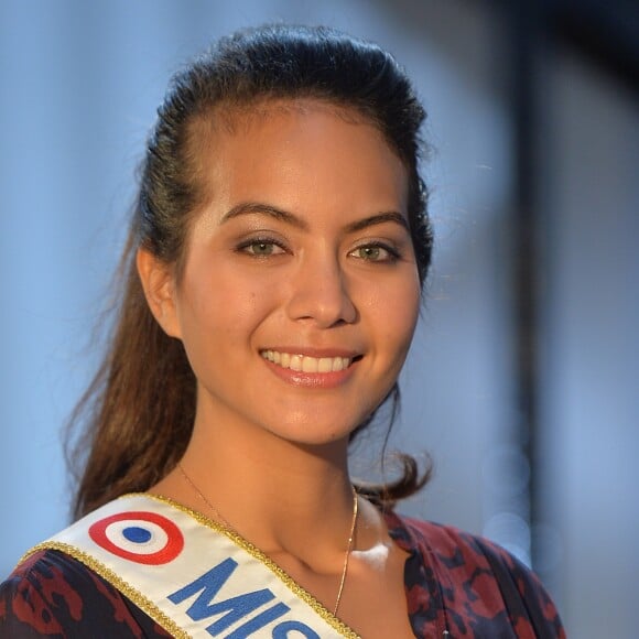 Exclusif - Vaimalama Chaves, Miss France 2019 lors de l'enregistrement des émissions "Animaux Stars" présentées par Bernard Montiel. Le 13 mars 2019 © Veeren / Bestimage