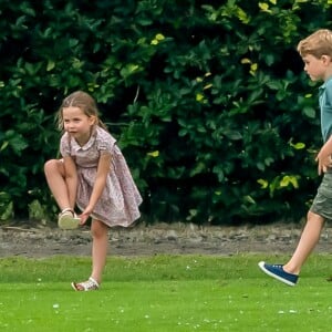 Le prince George de Cambridge et sa soeur la princesse Charlotte de Cambridge lors d'un match de polo de bienfaisance King Power Royal Charity Polo Day à Wokinghan, comté de Berkshire, Royaume Uni, le 10 juillet 2019.