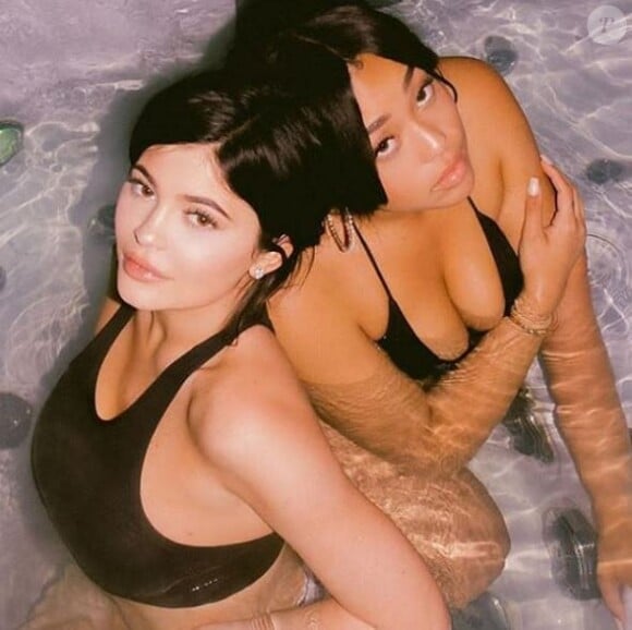 Jordyn Woods flirte de nouveau avec un ex de Khloe Kardashian, James Harden. (Juillet 2019)