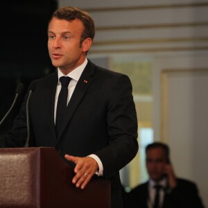 Le président français Emmanuel Macron - Cérémonie d'hommage au Président de la République tunisienne Béji Caid Essebsi, mort ce jeudi 25 juillet à 92 ans, au Palais de Carthage le 27 juillet 2019. Wassim Jdidi / Panoramic / Bestimage.