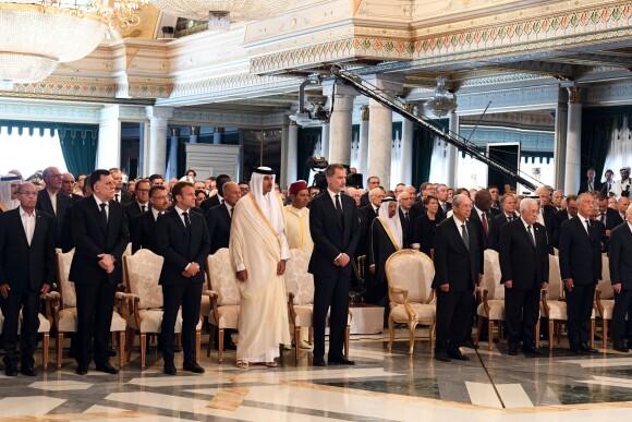 Le président français Emmanuel Macron, le roi Felipe VI d'Espagne - Cérémonie d'hommage au Président de la République tunisienne Béji Caid Essebsi, mort ce jeudi 25 juillet à 92 ans, au Palais de Carthage le 27 juillet 2019. Wassim Jdidi / Panoramic / Bestimage.