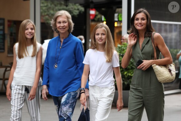 La princesse Sofia, la reine Sofia, la princesse Leonor et la reine Letizia - La famille royale d'Espagne dans les rues de Majorque. Le 1er août 2019