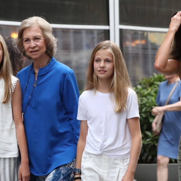 La princesse Sofia, la reine Sofia, la princesse Leonor et la reine Letizia - La famille royale d'Espagne dans les rues de Majorque. Le 1er août 2019