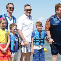 Elton John : Vacances en famille à Nice, avec Neil Patrick Harris et ses enfants