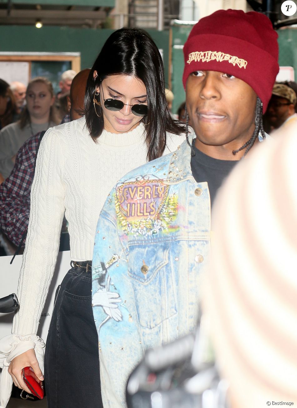 Kendall Jenner et ASAP Rocky dans les rues de New York, le 30 avril ...