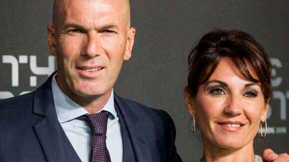 Zinédine et Véronique Zidane câlins : vacances sportives et complicité