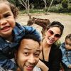 Chrissy Teigen, John Legend et leurs enfants Luna et Miles.