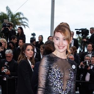 Déborah François - Montée des marches du film "La belle époque" lors du 72ème Festival International du Film de Cannes. Le 20 mai 2019 © Borde / Bestimage