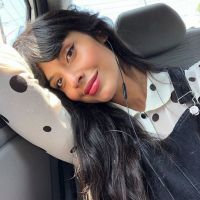 Jameela Jamil : Troubles alimentaires, parents "grossophobes", elle se confie