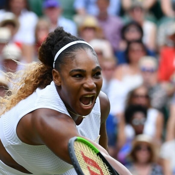 Serena Williams lors de la finale du tournoi de Wimbledon contre Simona Halep le 13 juillet 2019.