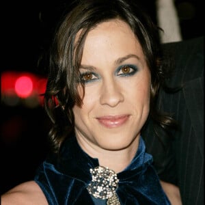 Alanis Morissette à la Première du film "Blande Trinity", Los Angeles, le 12 juillet 2004.