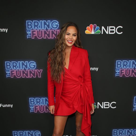 Chrissy Teigen à la première de "Bring The Funny" à Los Angeles, le 26 juin 2019.