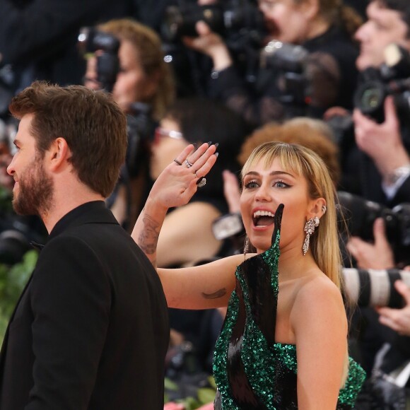 Miley Cyrus et son mari Liam Hemsworth - Arrivées des people à la 71ème édition du MET Gala (Met Ball, Costume Institute Benefit) sur le thème "Camp: Notes on Fashion" au Metropolitan Museum of Art à New York, le 6 mai 2019. © Morgan Dessalles / Charles Guerin / Bestimage