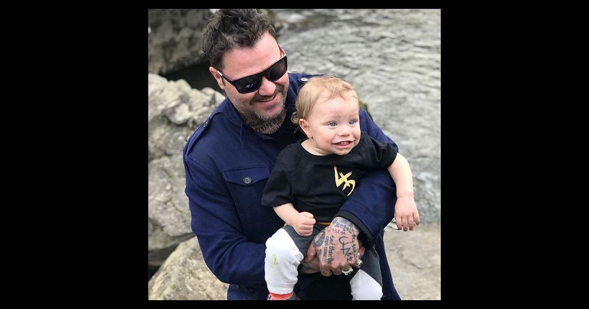 Bam Margera et son fils Phoenix. Avril 2019. - Purepeople