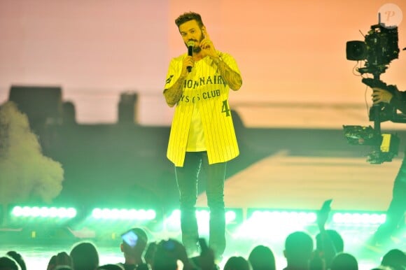 Matt Pokora (M Pokora) lors de l'enregistrement de l'émission "La Chanson Challenge 2019" aux Arènes de Nîmes, le 17 mai 2019. Et un nouveau programme autour de la chanson ! Le samedi 17 août prochain, TF1 lancera à 21h05 un nouveau divertissement baptisé "La chanson challenge". Durant cette émission produite par DMLSTV, plusieurs artistes français se lanceront des challenges autour de la musique. Pendant deux mois, ces chanteurs et comédiens se sont lancé à tour de rôle des défis sur les réseaux sociaux : interpréter un titre à l'opposé de leur univers habituel. © Guillaume Gaffiot/Bestimage