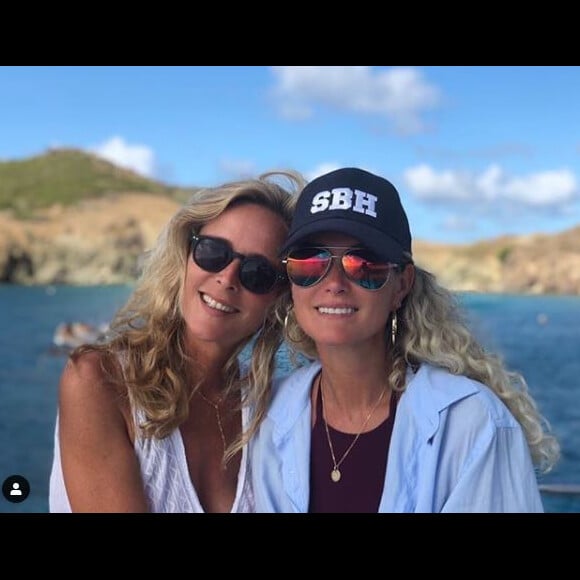 Marie Poniatowski publie une photo avec Laeticia Hallyday lors de leurs vacances à Saint-Barthélemy. Août 2018.