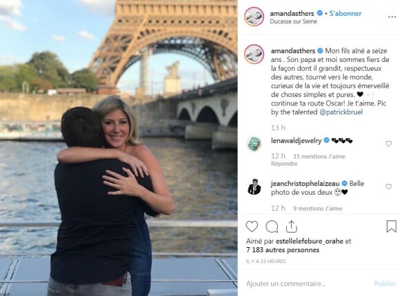 Amanda Sthers célèbre les 16 ans de son fils Oscar lors d'une croisière Ducasse sur Seine, à Paris, le 19 août 2019. 