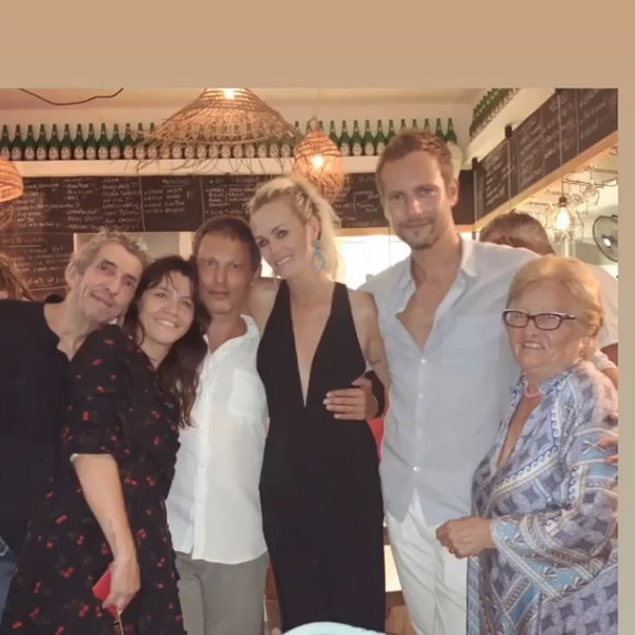 Laeticia Hallyday célèbre l'anniversaire de François Roelants, le mari de Marc-Olivier Fogiel, à Saint-Barth, le 6 août 2019.