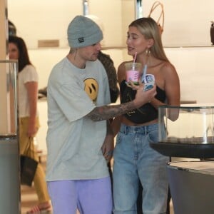 Justin Bieber et sa femme Hailey Baldwin sont allés faire du shopping chez Barneys NY à Beverly Hills, le 9 août 2019.