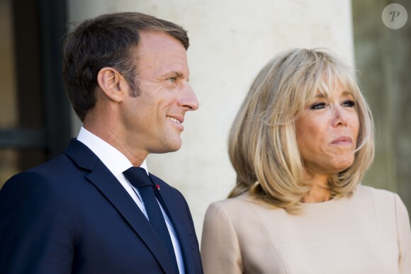 Le président Emmanuel Macron et la première dame Brigitte Macron - Le président de la République française reçoit le premier ministre de la République Hellénique au palais de l'Elysée à Paris le 22 août 2019. © JB Autissier / Panoramic / Bestimage