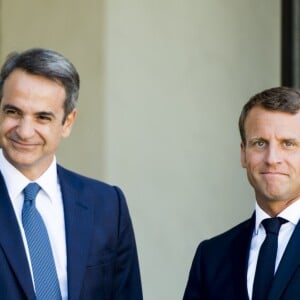 Kyriakos Mitsotakis, premier ministre de la République Hellénique, le président Emmanuel Macron - Le président de la République française reçoit le premier ministre de la République Hellénique au palais de l'Elysée à Paris le 22 août 2019. © JB Autissier / Panoramic /