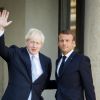 Le président Emmanuel Macron reçoit le premier ministre Boris Johnson au palais de l'Elysée à Paris le 22 août 2019. © JB Autissier / Panoramic / Bestimage