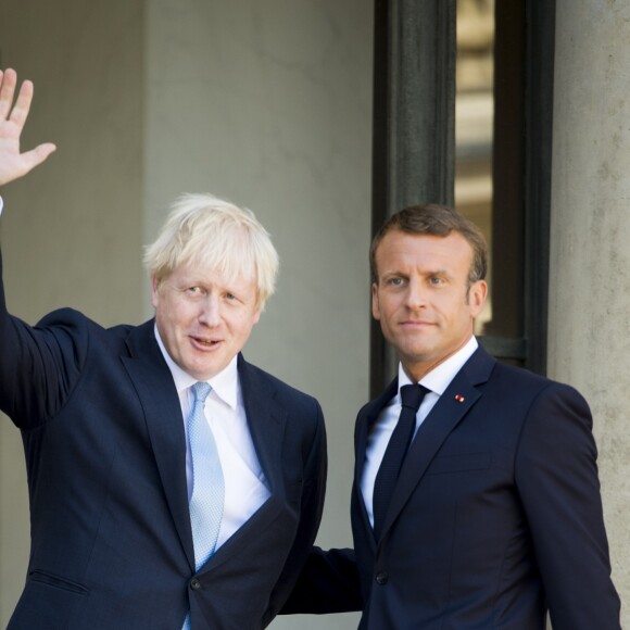 Le président Emmanuel Macron reçoit le premier ministre Boris Johnson au palais de l'Elysée à Paris le 22 août 2019. © JB Autissier / Panoramic / Bestimage