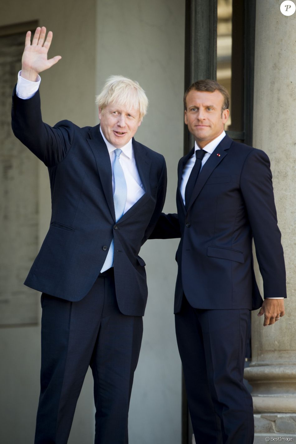 Le Président Emmanuel Macron Reçoit Le Premier Ministre Boris Johnson ...