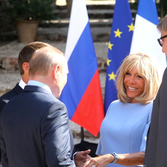 Le président Emmanuel Macron, la première dame Brigitte Macron, le président Vladimir Poutine - Le président de la République française reçoit le président de la fédération de Russie au fort de Brégançon le 19 août 2019. © Dominique Jacovides / Bestimage