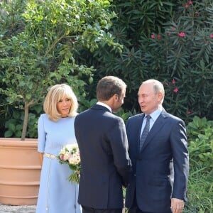 Brigitte Macron - Le président Emmanuel Macron accueille le président Vladimir Poutine au Fort de Brégançon avant un point presse commun le 19 août 2019. © Dominique Jacovides / Bestimage