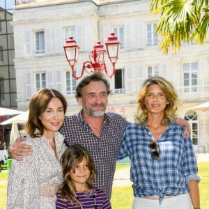 Elsa Zylberstein, Elsa Damour Cazebonne, Jean-Paul Rouve et Alice Taglioni pour le film "Je voudrais que quelqu'un m'attende quelque part" lors de la 12ème édition du festival du Film Francophone d'Angoulême, France, le 24 août 2019. © Coadic Guirec/Bestimage