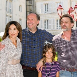 Elsa Zylberstein, Arnaud Viard, Elsa Damour Cazebonne, Jean-Paul Rouve et Alice Taglioni pour le film "Je voudrais que quelqu'un m'attende quelque part" lors de la 12ème édition du festival du Film Francophone d'Angoulême, France, le 24 août 2019. © Coadic Guirec/Bestimage