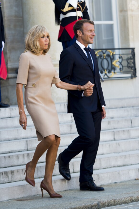 Le président Emmanuel Macron et la première dame Brigitte Macron - Le président de la République française reçoit le premier ministre de la République Hellénique au palais de l'Elysée à Paris le 22 août 2019. © JB Autissier / Panoramic / Bestimage