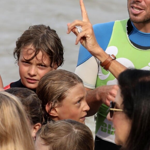 Brigitte Macron, Melania Trump - La première dame Brigitte Macron et les conjoints des chefs d'état visitent la Côte des Basques à Biarritz en marge du sommet du G7 le 26 août 2019. © Stéphane Lemouton / Bestimage