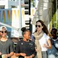 Exclusif - Angelina Jolie est allée faire du shopping avec ses enfants Maddox et Zahara chez Fred Segal à Hollywood, le 10 septembre 2018