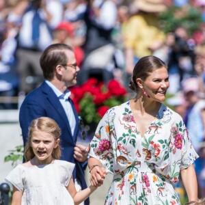 La princesse héritière Victoria et le prince Daniel de Suède avec leurs enfants la princesse Estelle et le prince Oscar le 14 juillet 2019 à la Villa Solliden sur l'île d'Öland, le jour du 42e anniversaire de Victoria.