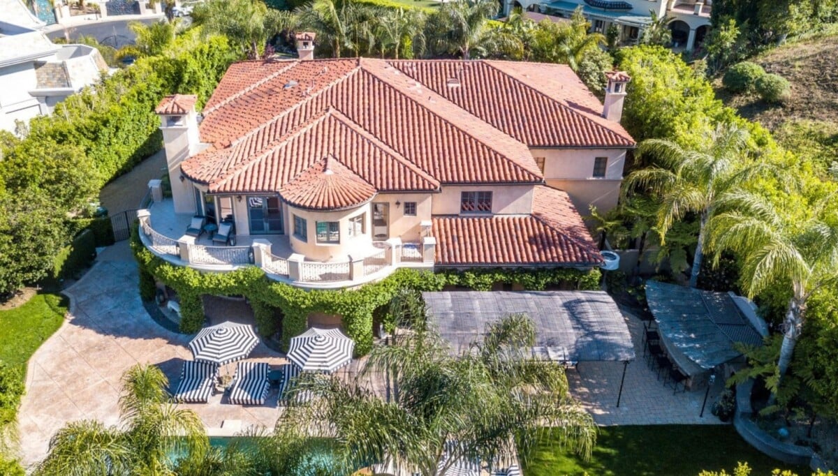 Kaley Cuoco 7 à La Maison