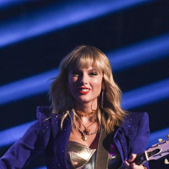 Taylor Swift en concert lors de la cérémonie des MTV Video Music Awards (MTV VMA's) à the Prudential à Newark dans le New Jersey, le 26 août 2019